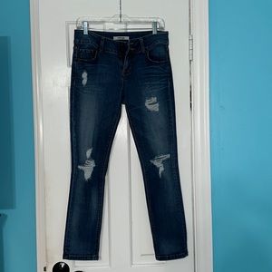 Women’s size 4 Refuge skinny jeans